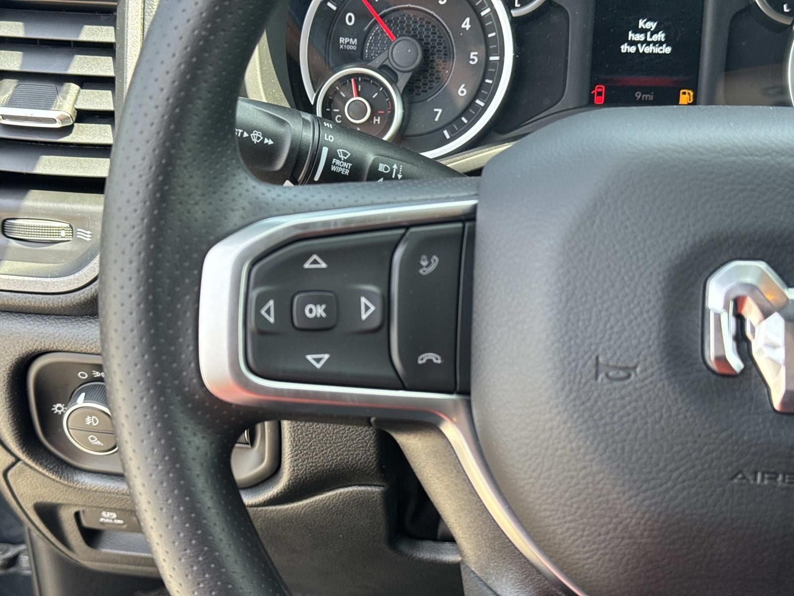 2026 RAM Ram 1500 RAM 1500 EXPRESS CREW CAB 4X2 5'7' BOX