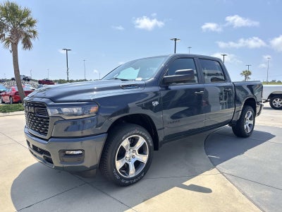 2026 RAM Ram 1500 RAM 1500 EXPRESS CREW CAB 4X2 5'7' BOX