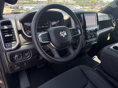 2026 RAM Ram 1500 RAM 1500 EXPRESS CREW CAB 4X2 5'7' BOX