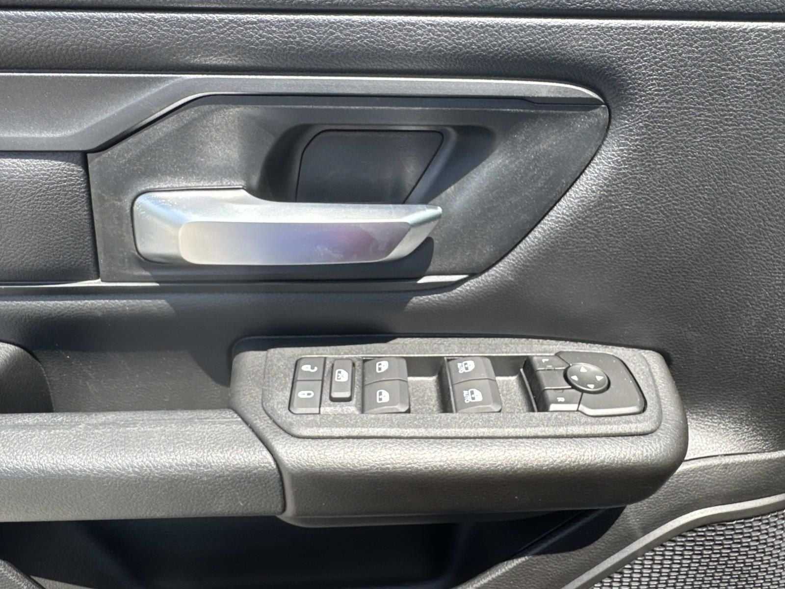 2026 RAM Ram 1500 RAM 1500 EXPRESS CREW CAB 4X2 5'7' BOX