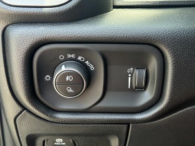 2026 RAM Ram 1500 RAM 1500 EXPRESS CREW CAB 4X2 5'7' BOX