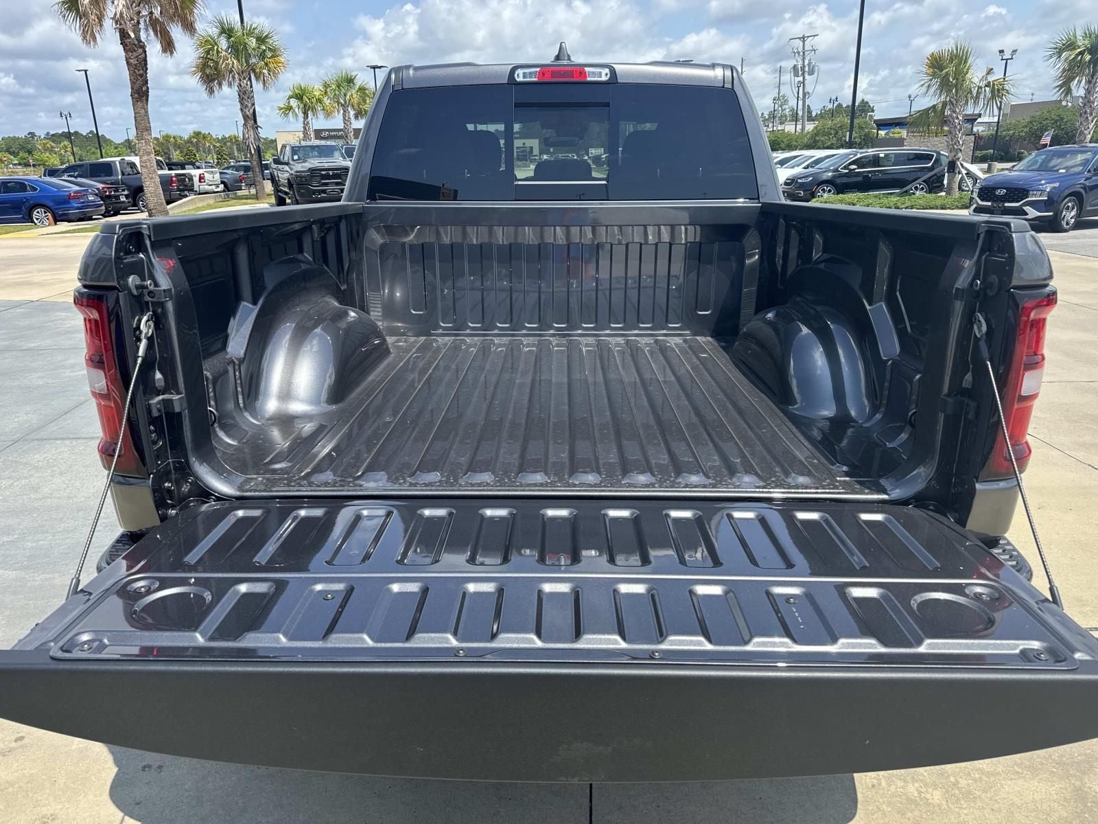 2026 RAM Ram 1500 RAM 1500 EXPRESS CREW CAB 4X2 5'7' BOX