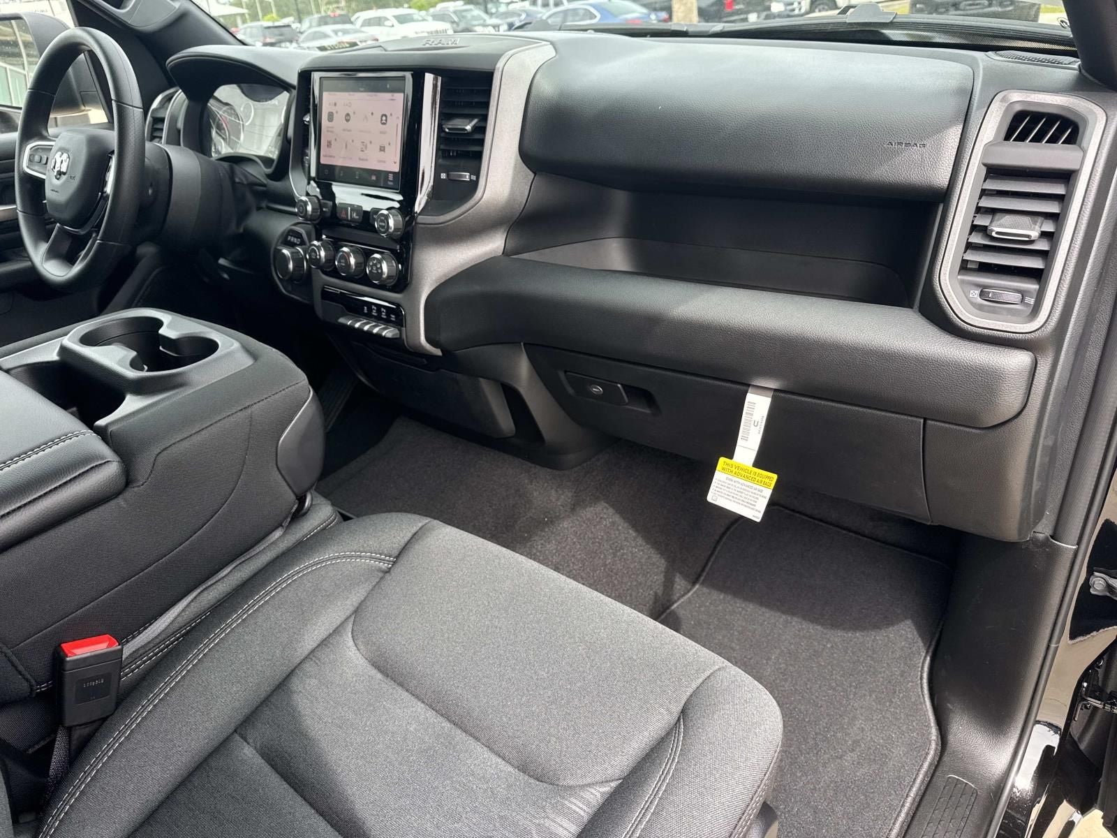 2026 RAM Ram 1500 RAM 1500 EXPRESS CREW CAB 4X2 5'7' BOX