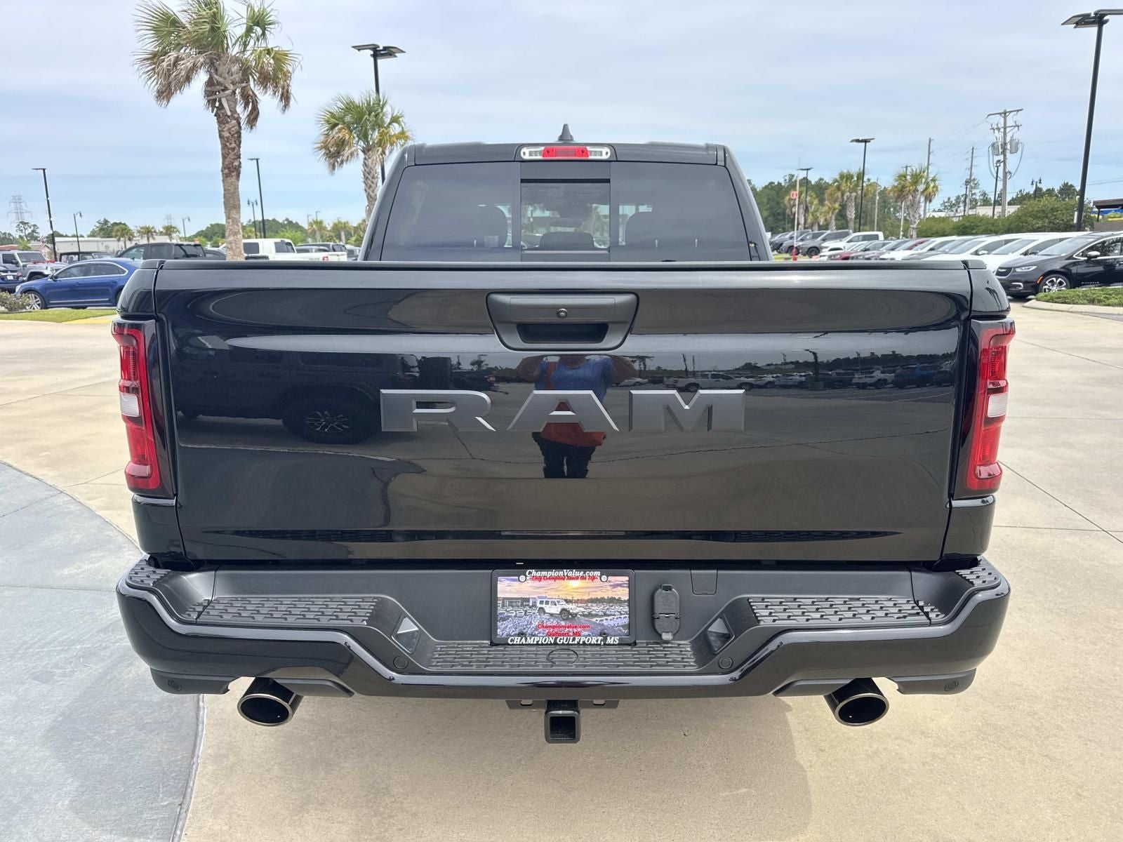 2026 RAM Ram 1500 RAM 1500 EXPRESS CREW CAB 4X2 5'7' BOX