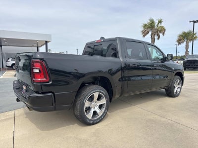 2026 RAM Ram 1500 RAM 1500 EXPRESS CREW CAB 4X2 5'7' BOX