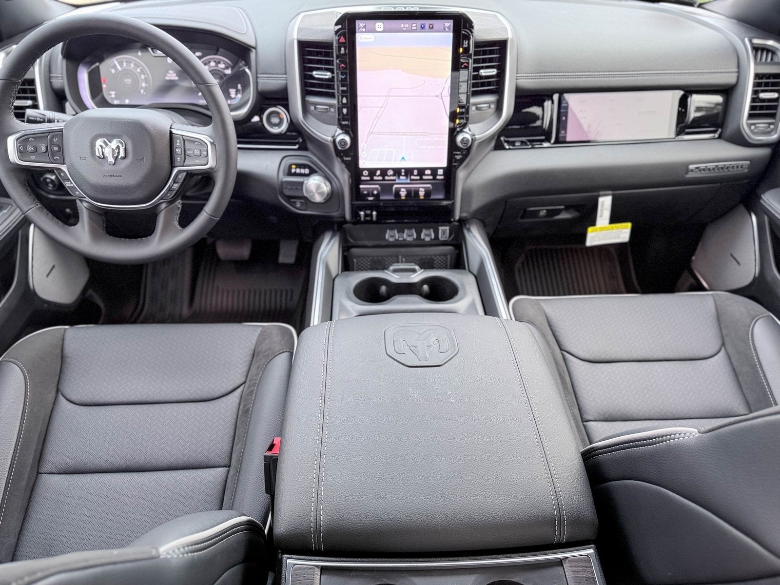 2026 RAM Ram 1500 RAM 1500 LARAMIE CREW CAB 4X2 5'7' BOX