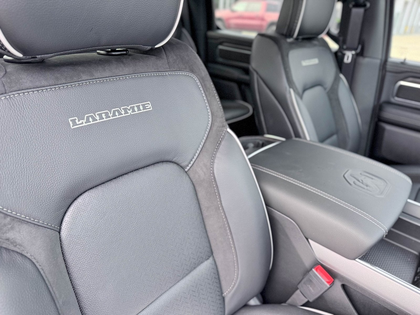 2026 RAM Ram 1500 RAM 1500 LARAMIE CREW CAB 4X2 5'7' BOX