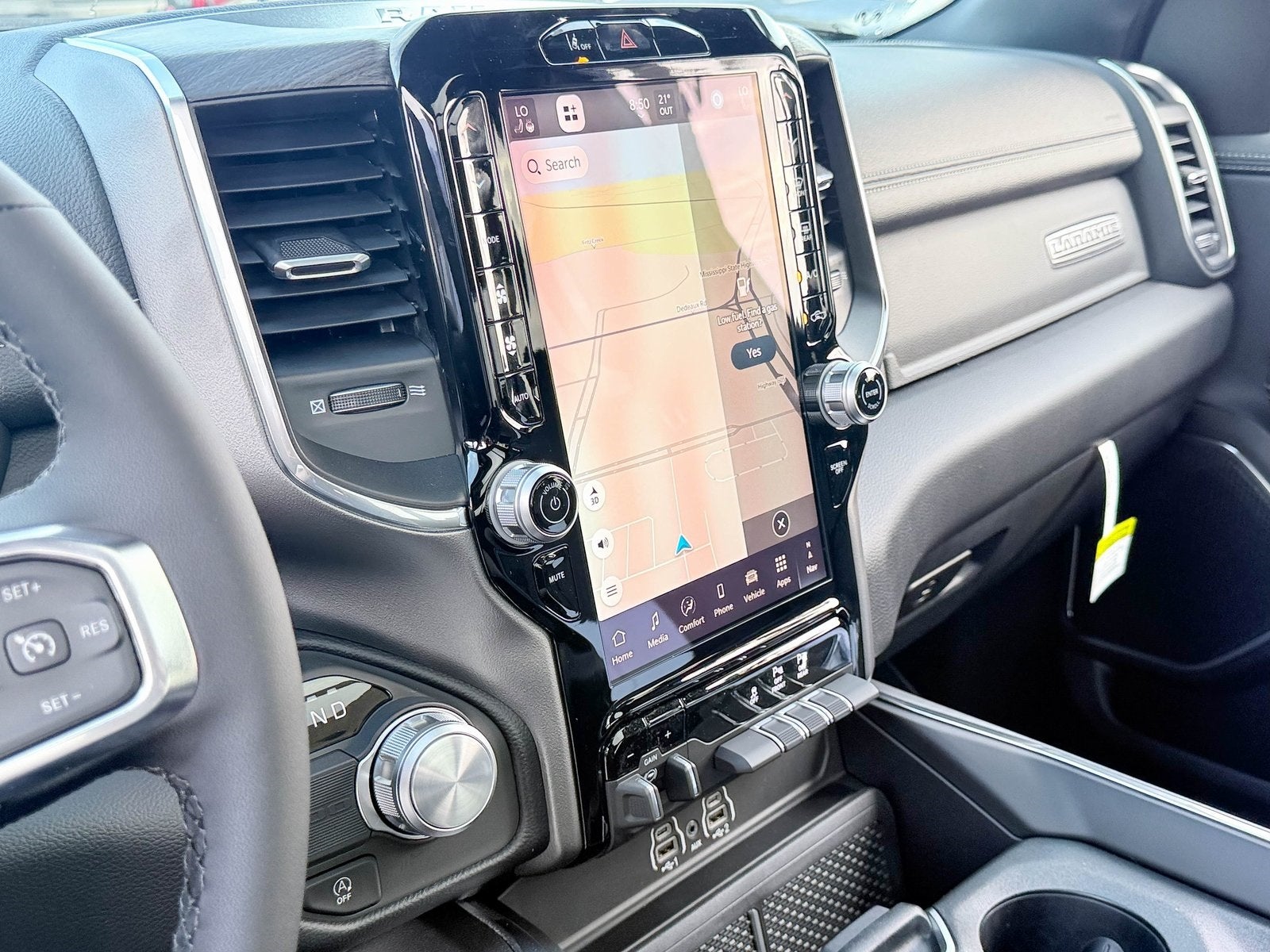 2026 RAM Ram 1500 RAM 1500 LARAMIE CREW CAB 4X2 5'7' BOX