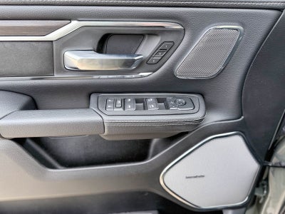 2026 RAM Ram 1500 RAM 1500 LARAMIE CREW CAB 4X2 5'7' BOX