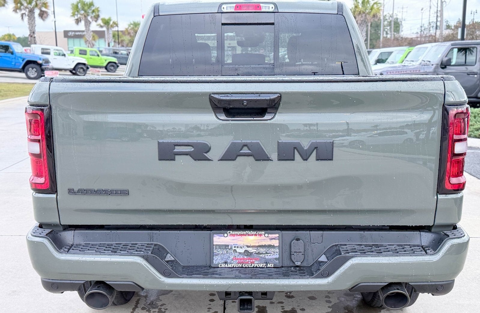 2026 RAM Ram 1500 RAM 1500 LARAMIE CREW CAB 4X2 5'7' BOX