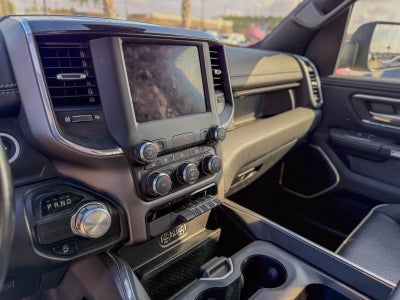 2022 RAM 1500 Laramie Crew Cab 4x2 5'7' Box