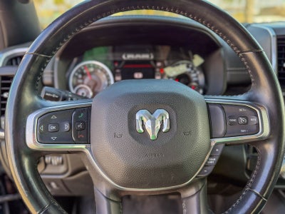 2022 RAM 1500 Laramie Crew Cab 4x2 5'7' Box