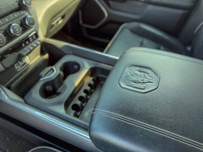 2022 RAM 1500 Laramie Crew Cab 4x2 5'7' Box