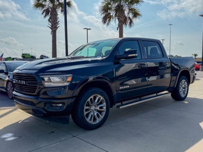 2022 RAM 1500 Laramie Crew Cab 4x2 5'7' Box