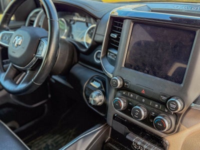 2022 RAM 1500 Laramie Crew Cab 4x2 5'7' Box