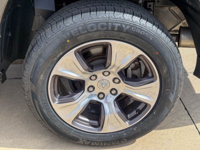 2024 RAM 1500 Laramie Crew Cab 4x2 5'7' Box