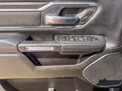 2024 RAM 1500 Laramie Crew Cab 4x2 5'7' Box