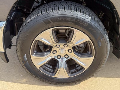 2024 RAM 1500 Laramie Crew Cab 4x2 5'7' Box