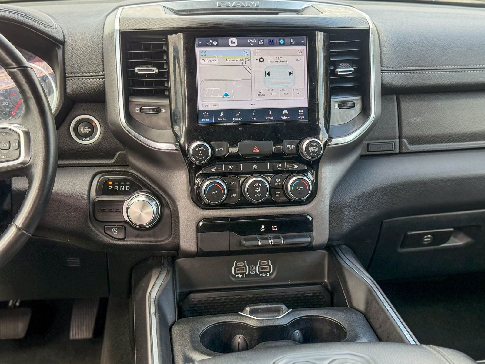 2024 RAM 1500 Laramie Crew Cab 4x2 5'7' Box