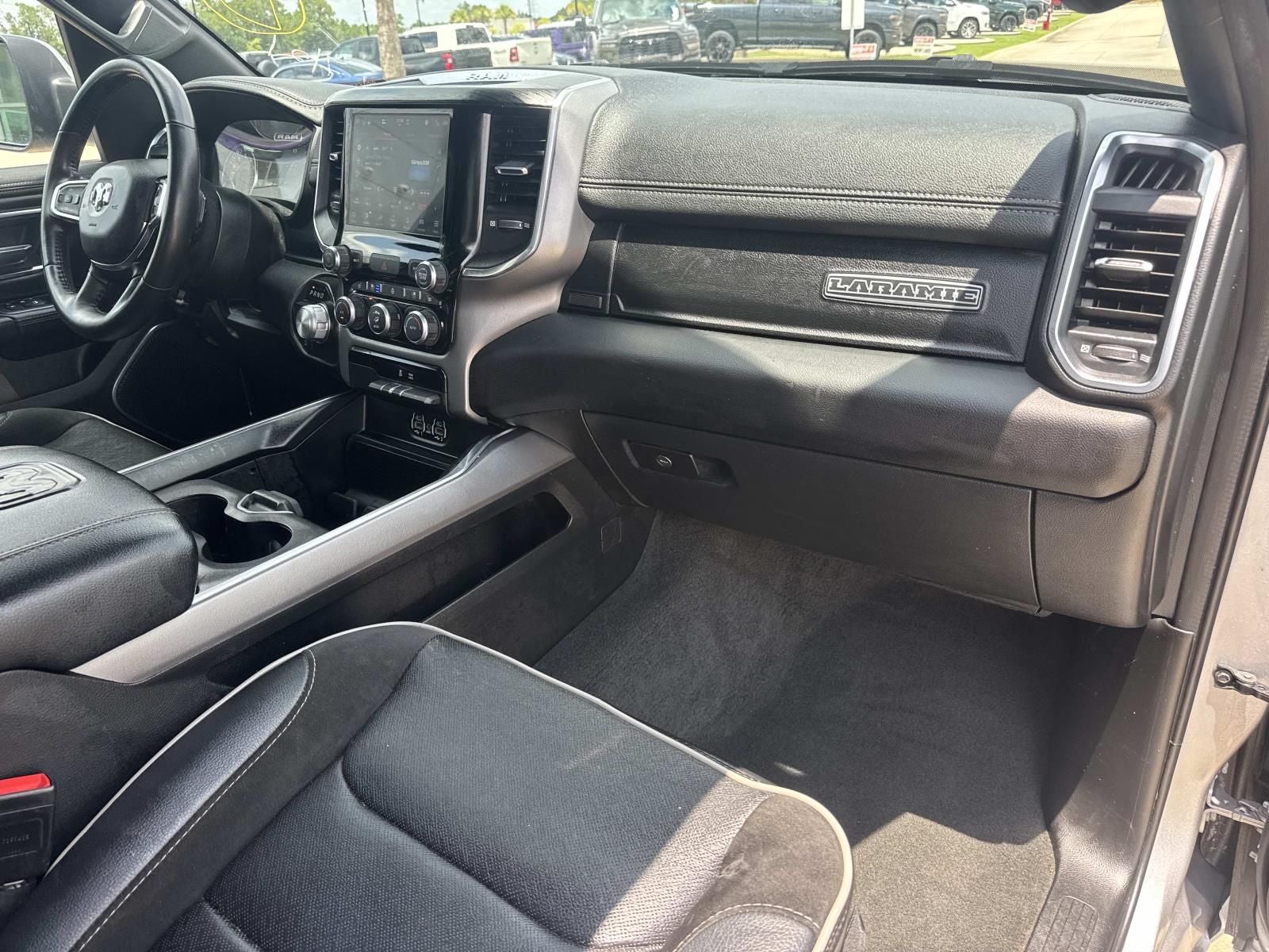 2024 RAM 1500 Laramie Crew Cab 4x2 5'7' Box