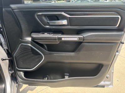 2024 RAM 1500 Laramie Crew Cab 4x2 5'7' Box