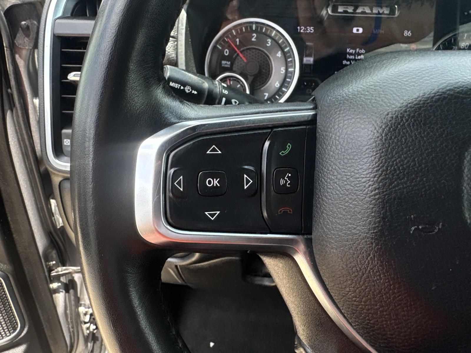 2024 RAM 1500 Laramie Crew Cab 4x2 5'7' Box