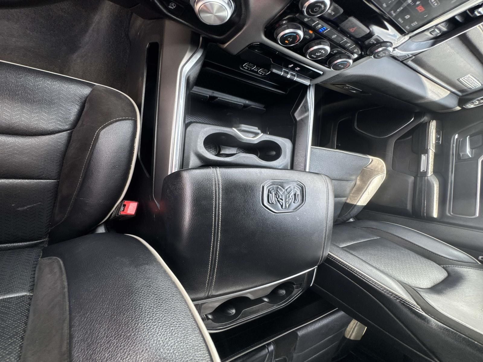 2024 RAM 1500 Laramie Crew Cab 4x2 5'7' Box