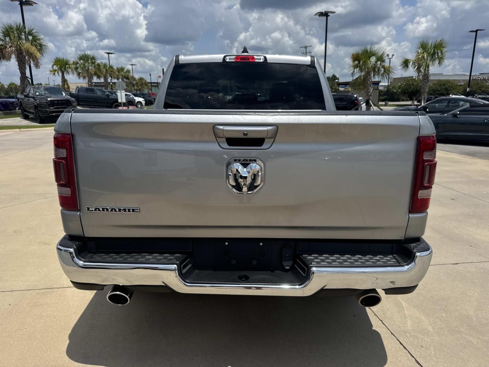 2024 RAM 1500 Laramie Crew Cab 4x2 5'7' Box