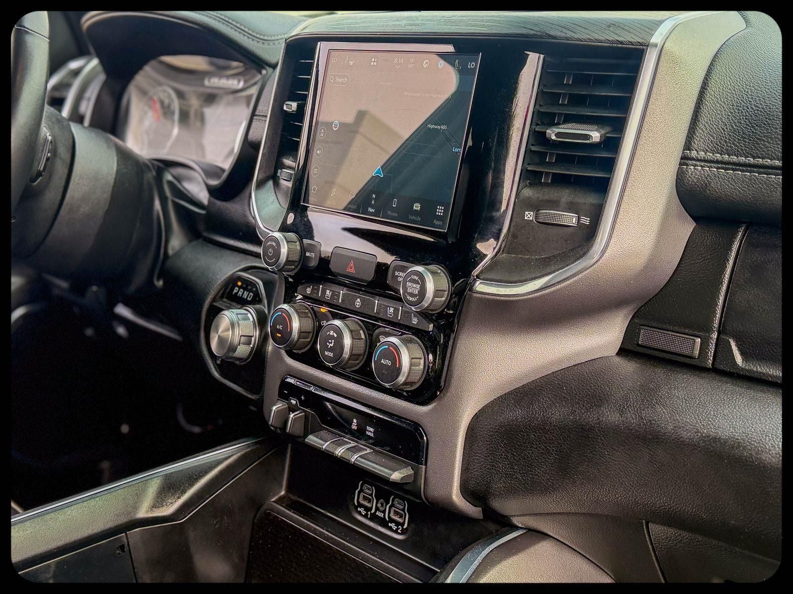 2024 RAM 1500 Laramie Crew Cab 4x2 5'7' Box