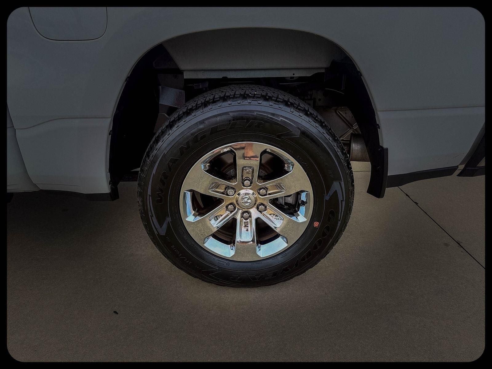 2024 RAM 1500 Laramie Crew Cab 4x2 5'7' Box