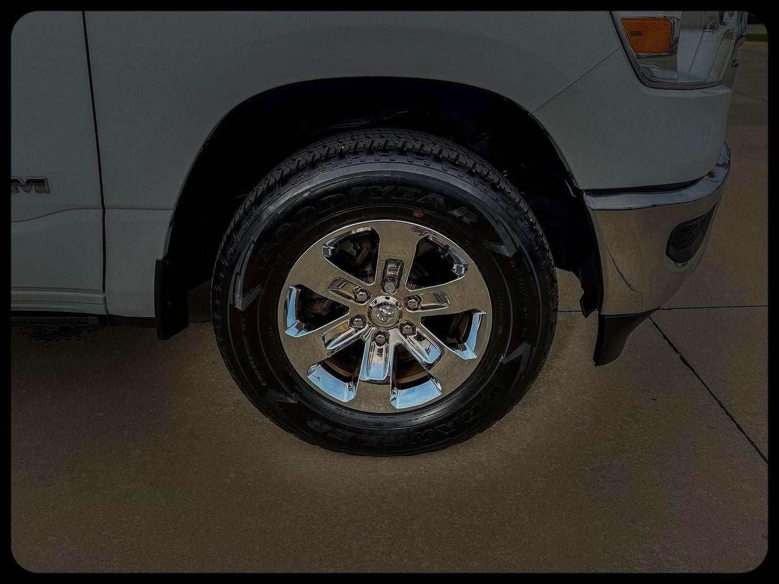 2024 RAM 1500 Laramie Crew Cab 4x2 5'7' Box