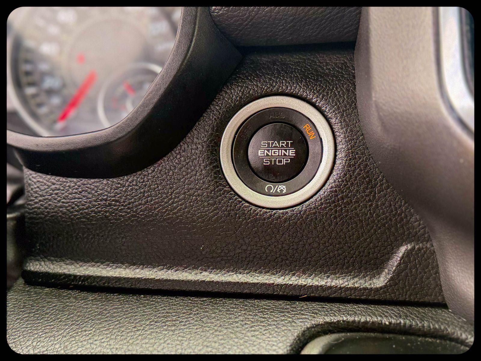 2024 RAM 1500 Laramie Crew Cab 4x2 5'7' Box