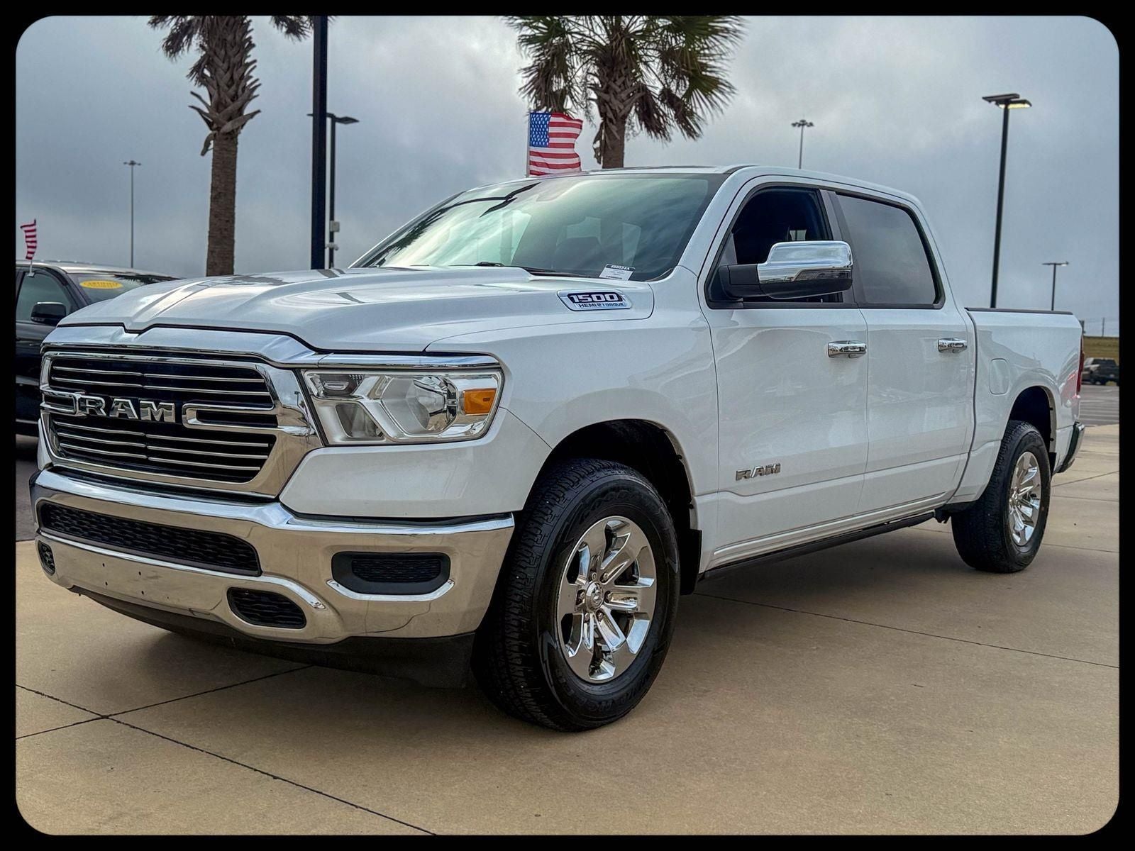 2024 RAM 1500 Laramie Crew Cab 4x2 5'7' Box