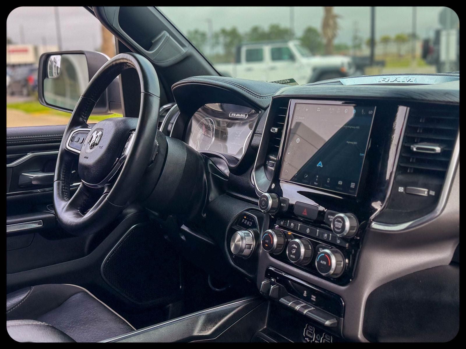 2024 RAM 1500 Laramie Crew Cab 4x2 5'7' Box