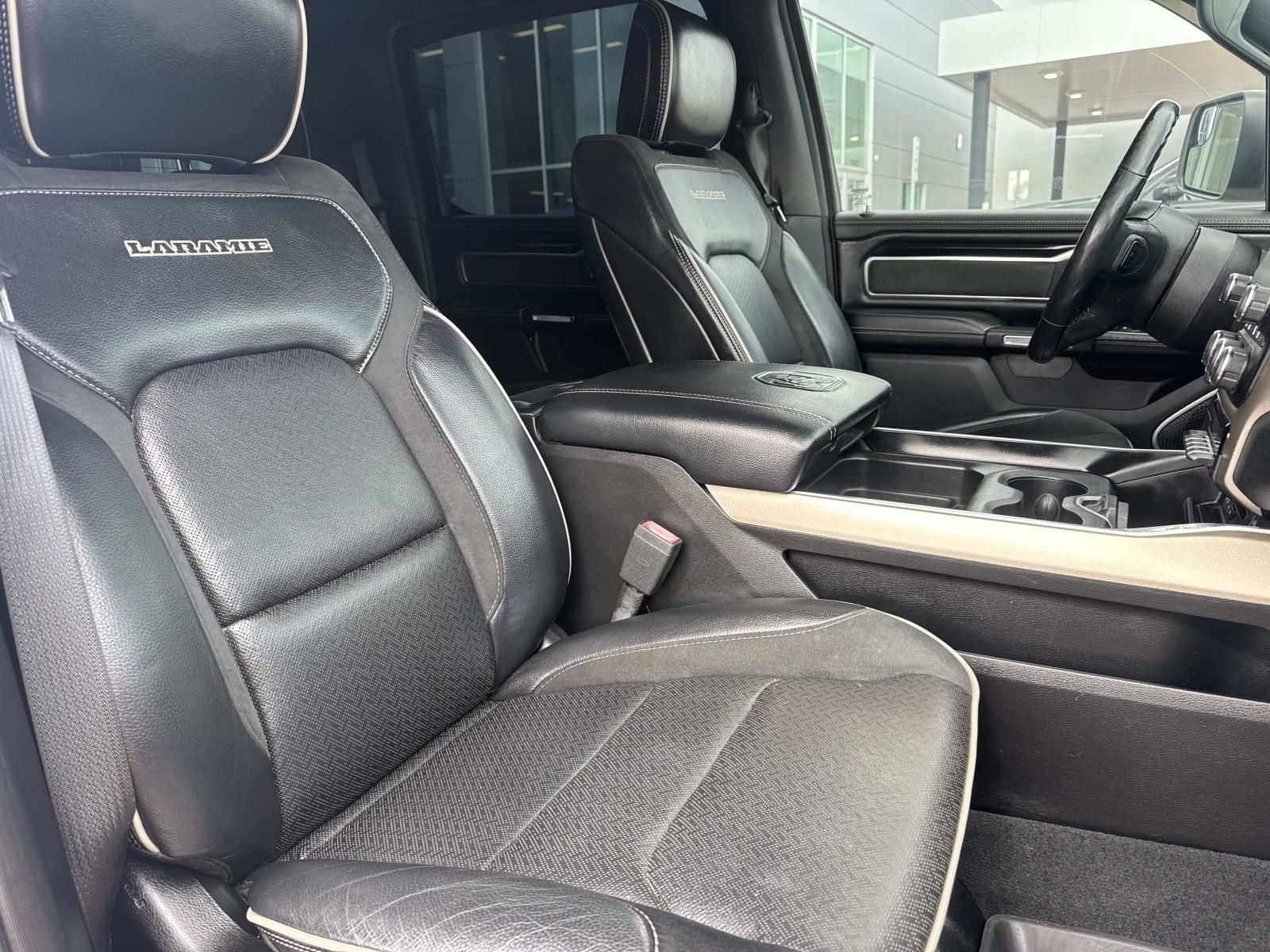 2019 RAM 1500 Laramie Crew Cab 4x2 5'7' Box