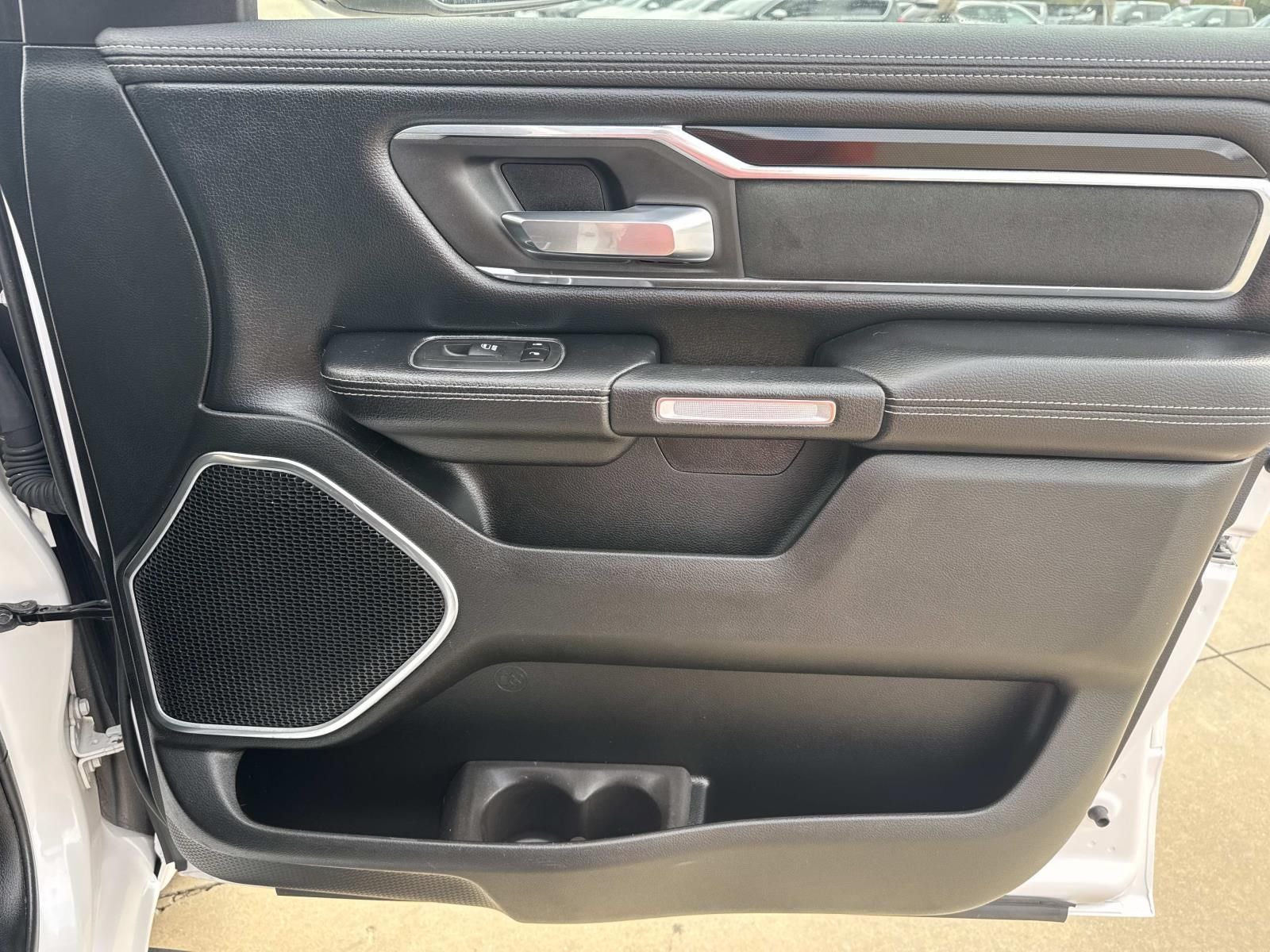2019 RAM 1500 Laramie Crew Cab 4x2 5'7' Box