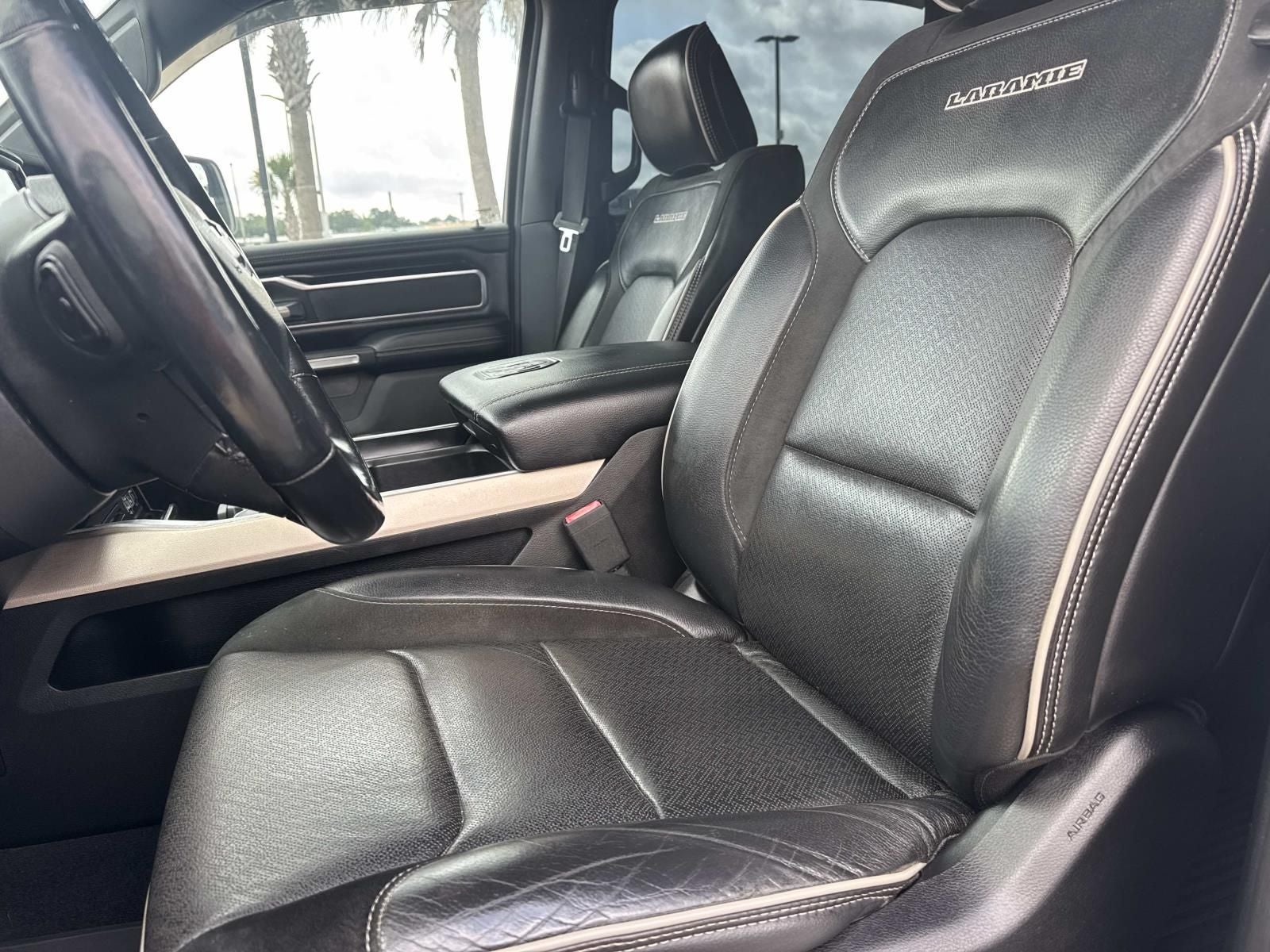 2019 RAM 1500 Laramie Crew Cab 4x2 5'7' Box