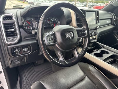 2019 RAM 1500 Laramie Crew Cab 4x2 5'7' Box