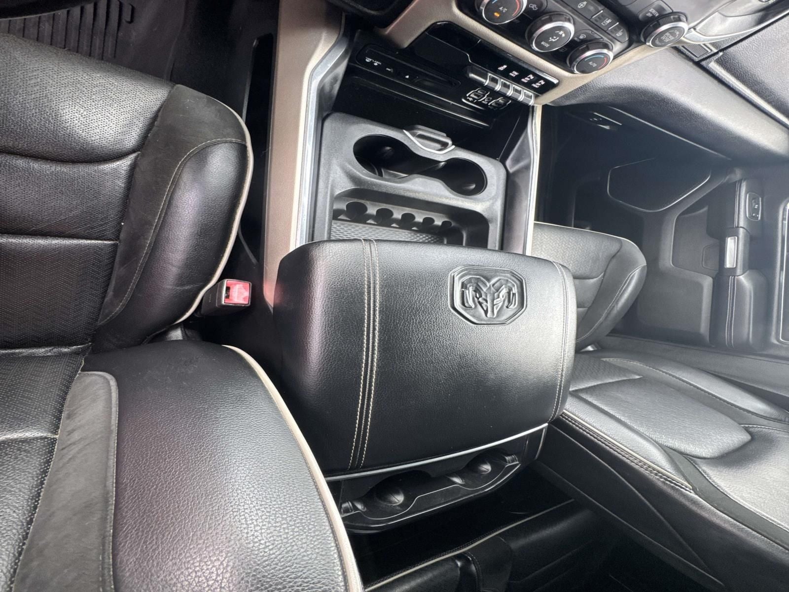 2019 RAM 1500 Laramie Crew Cab 4x2 5'7' Box