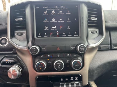 2019 RAM 1500 Laramie Crew Cab 4x2 5'7' Box