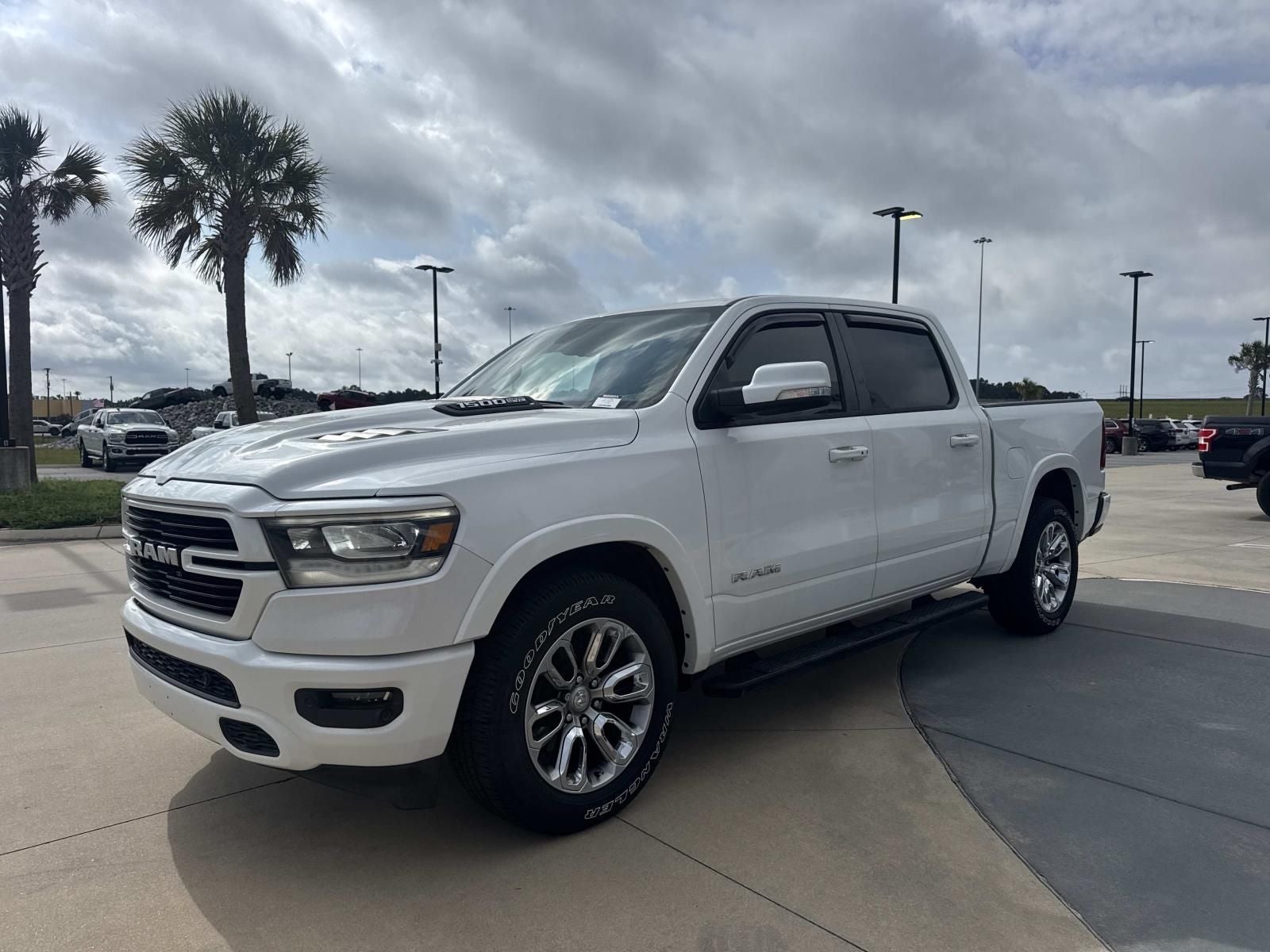 2019 RAM 1500 Laramie Crew Cab 4x2 5'7' Box