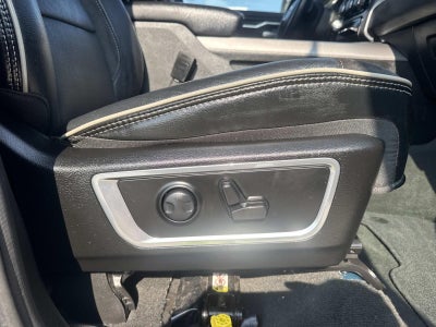 2024 RAM 1500 Laramie Crew Cab 4x2 5'7' Box