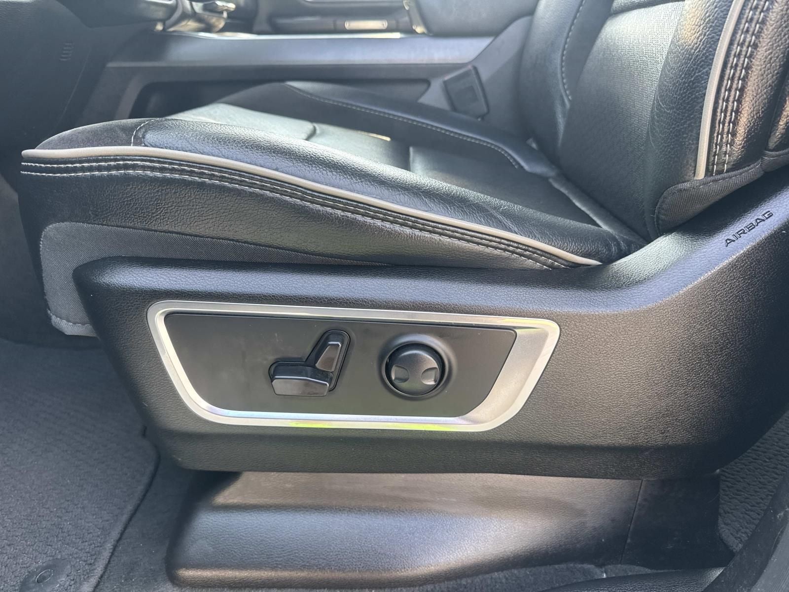 2024 RAM 1500 Laramie Crew Cab 4x2 5'7' Box
