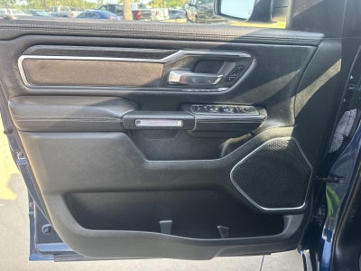 2024 RAM 1500 Laramie Crew Cab 4x2 5'7' Box