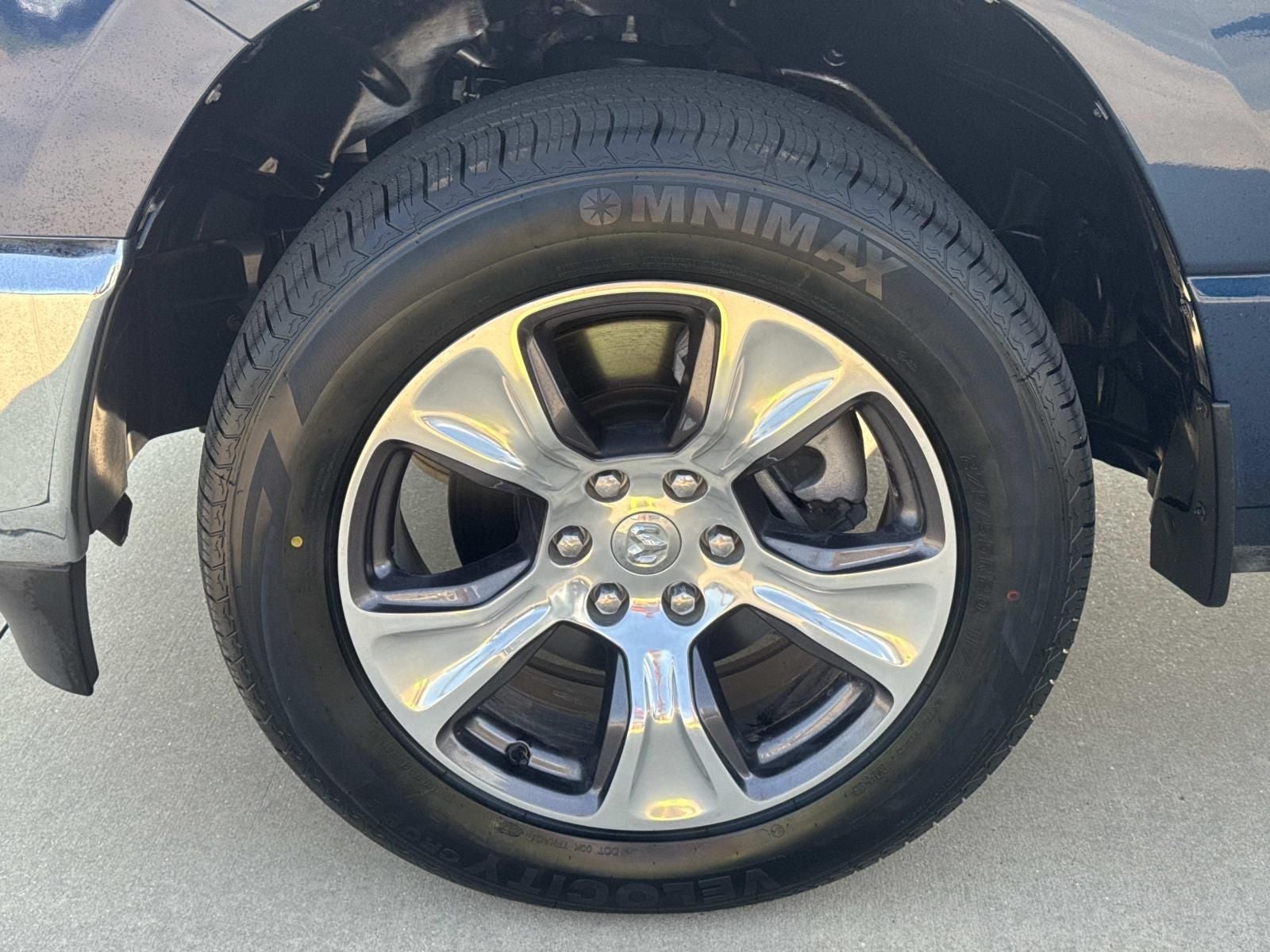 2024 RAM 1500 Laramie Crew Cab 4x2 5'7' Box