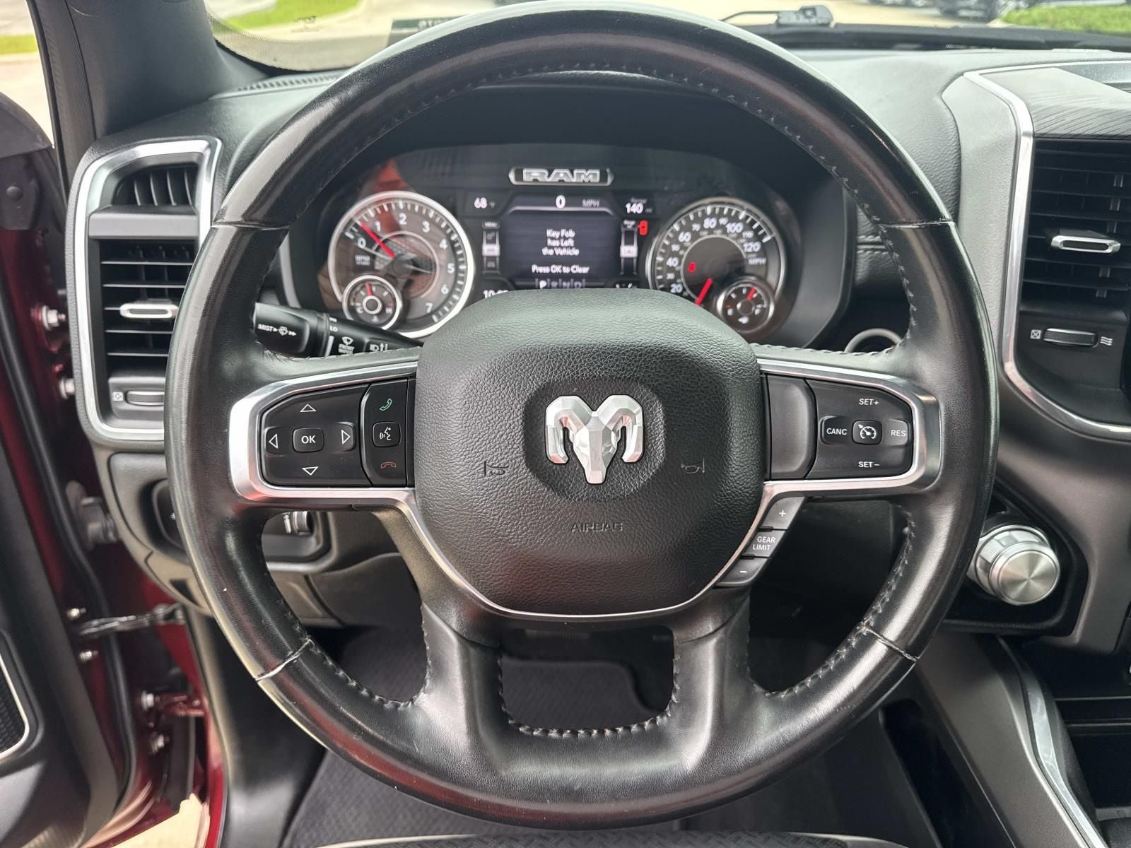 2024 RAM 1500 Laramie Crew Cab 4x2 5'7' Box
