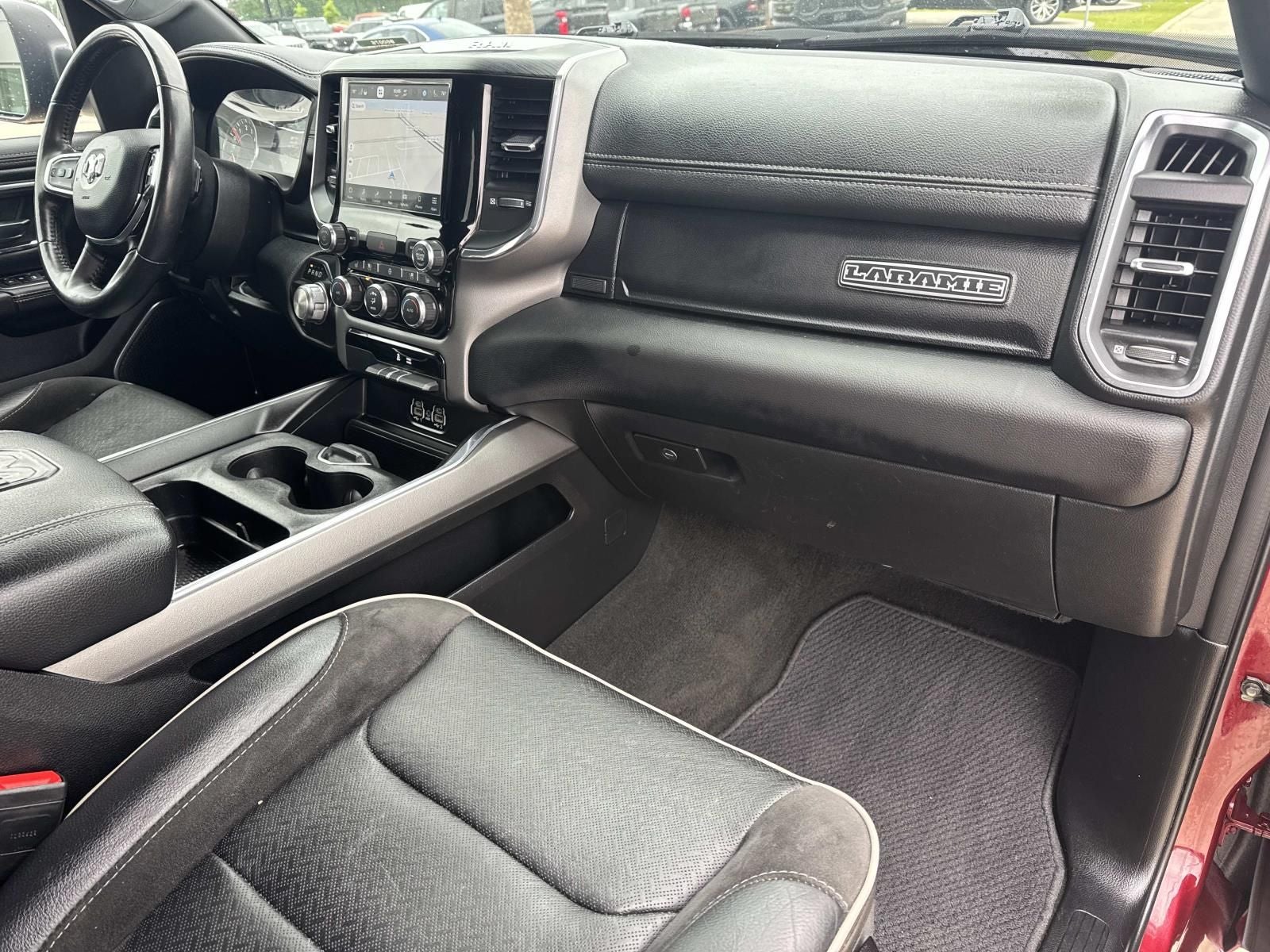 2024 RAM 1500 Laramie Crew Cab 4x2 5'7' Box