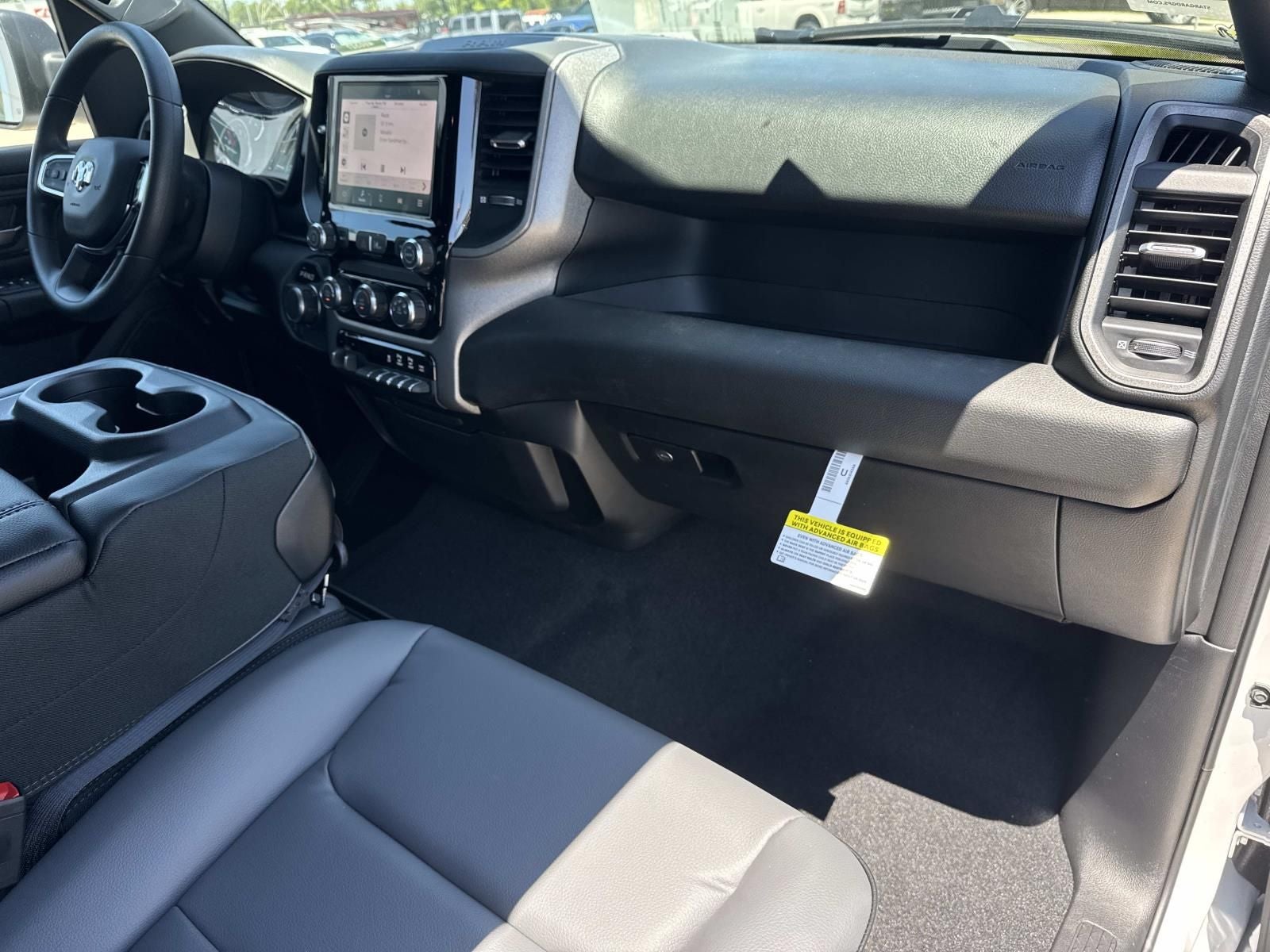 2026 RAM Ram 1500 RAM 1500 TRADESMAN QUAD CAB 4X4 6'4' BOX