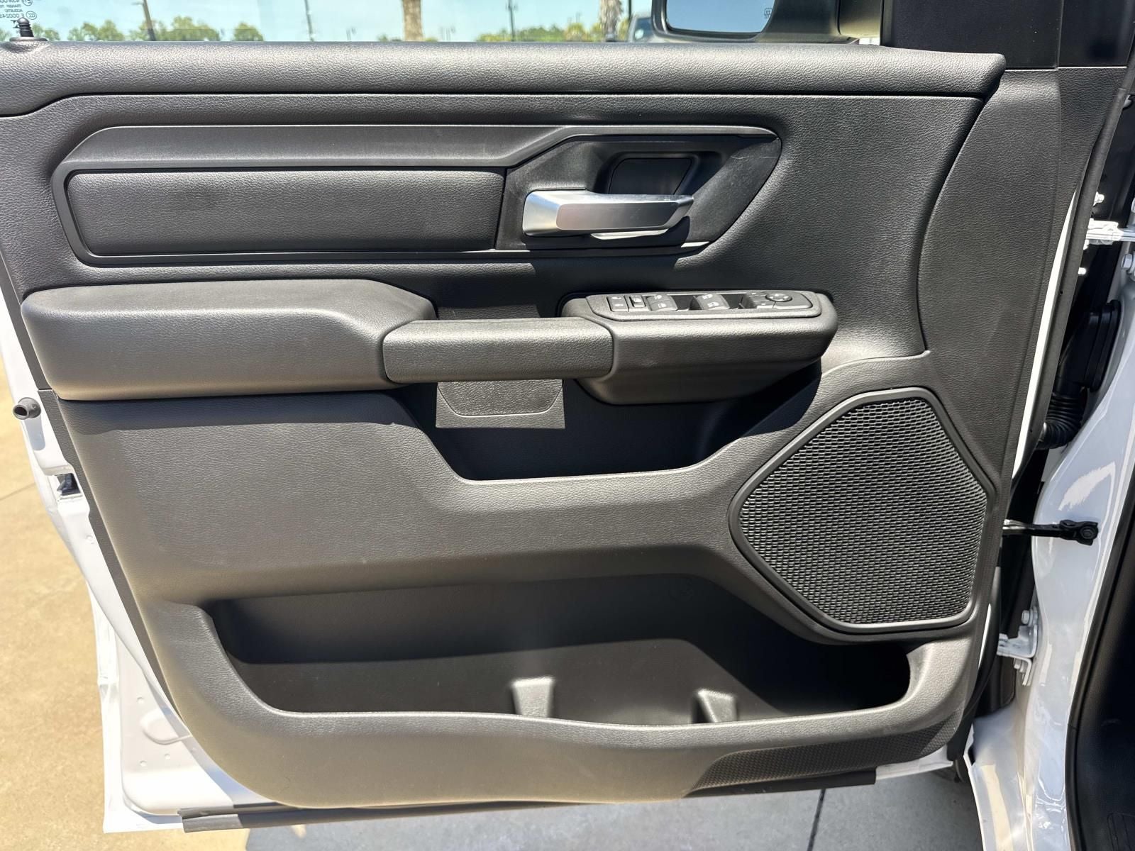 2026 RAM Ram 1500 RAM 1500 TRADESMAN QUAD CAB 4X4 6'4' BOX