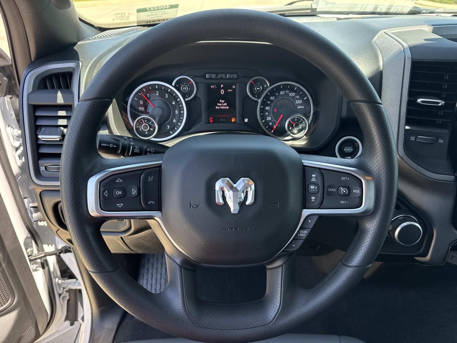 2026 RAM Ram 1500 RAM 1500 TRADESMAN QUAD CAB 4X4 6'4' BOX
